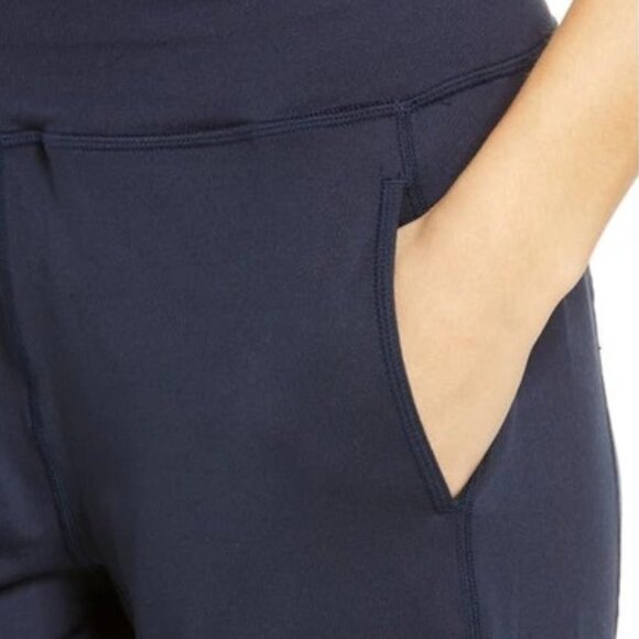 Sweaty Betty Garudasana Workout Capris - Picture 3 of 10